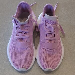 Addidas Size 7 Lavender Althletuc Shoes